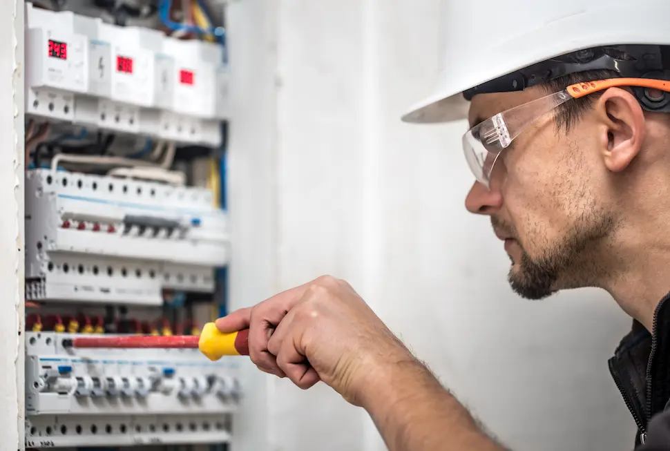 ¿Cuánto gana un electricista en España?